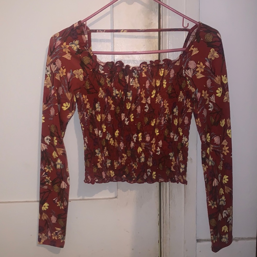 Long Sleeved Floral Crop Top